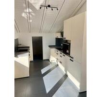 2,5 Zimmer Dachgeschosswohnung - 1.390,00 EUR Kaltmiete, ca.  74,00 m² in Ludwigsburg (PLZ: 71642) Hoheneck