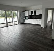 Neuwertige 4 Zimmer Dachgeschosswohnung zu vermieten - Bremen Blockland