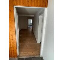 5 Zimmer Wohnung - 1.350,00 EUR Kaltmiete, ca.  150,00 m² in Tuttlingen (PLZ: 78532)