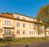 Ab 07.05. - mein schönes Teltow - Eure großzügige 4-Zimmer Wohnung wartet nicht lange!