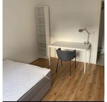 Schönes möbliertes Zimmer in 3er WG - Stuttgart Bad Cannstatt