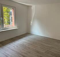 2 Zimmer Wohnung mit großem Garten und Terrasse in Köln Rath