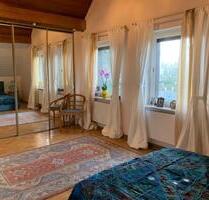 Zimmer 26 m2 in schöner großer Wohnung mit hohen Decken (gute Ver - Berlin Tempelhof-Schöneberg