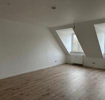 Schöne 2-Zimmer Dachgeschosswohnung in idyllischer Lage - Chemnitz Euba