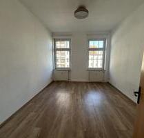 ATLAS IMMOBILIEN: Meyfartstraße 16 - schöner Altbau, WG geeignet - Erfurt