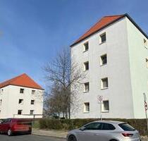 Besichtigung 30.4. um 14 Uhr! Frisch renovierte 2-Zimmer Wohnung in sanierter, ruhiger Wohnanlage - Dessau-Roßlau