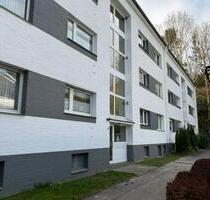 Erstbezug nach Renovierung, 3 Zimmer im ruhigen Mehrfamilienhaus - Mettmann