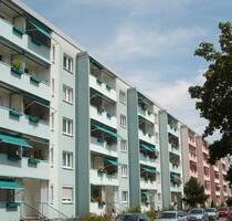 Frisch saniert, 3 Zimmer mit Balkon - Dessau-Roßlau