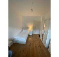 Zwischenmiete WG Zimmer v. August bis mitte September - Berlin