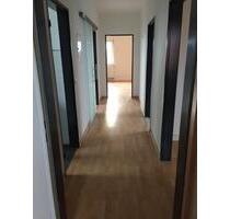 Helle 3 Zimmer Wohnung in Meerbeck mit Balkon zu vermieten