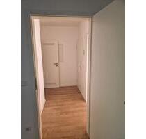 2,5 Zimmer 1.OG mit Balkon und Stellplatz - Oberhausen Borbeck