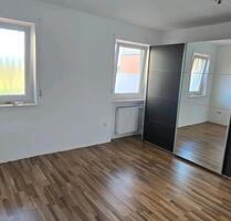 Schöne renovierte 2-Zimmer Wohnung mit großer Terrasse und Garten - Gevenich