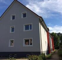 Schöne 3-Zimmer DG-Wohnung mit Tageslichtbad OHNE Balkon! - Esslingen am Neckar Oberesslingen