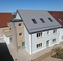 ERSTBEZUG - 4-Zimmer Wohnung in OBERHOCHSTATT - Weißenburg in Bayern