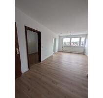 Teilrenovierte 2 Zimmer Wohnung mit Balkon in Kaiserslautern