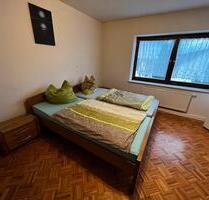 Zimmer zu Vermieten - 380,00 EUR Kaltmiete, ca.  20,00 m² in Schwandorf (PLZ: 92421)
