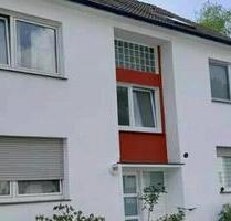 voll möblierte, große 2 Zimmer Wohnung in Wuppertal-Vohwinkel