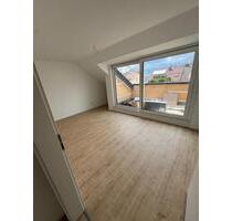 Moderne 3,5 Zimmer Dachgeschosswohnung sofort bezugsfrei !! - Mannheim Gartenstadt