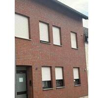 2 12 Zimmer Wohnung - 500,00 EUR Kaltmiete, ca.  64,00 m² in Zülpich (PLZ: 53909)