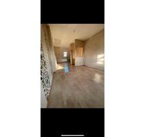 Ruhige, zentrale, lichtdurchflutete 3 Zimmer Wohnung zu sofort - Ahlen