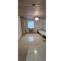 1 möbliertes Zimmer in einer WG in GermeringMünchen vermieten