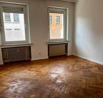 Modernisierte 4 Zimmer Whg mit Terrasse ab sofort frei - Krefeld Benrad