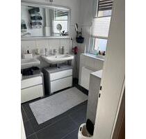 Schöne 4 Zimmer Wohnung 120 Quadrat - Solingen Wald