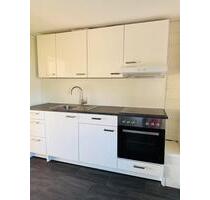 2 Zimmer Wohnung mit IKEA Küche und Balkon in HX- Brenkhausen - Höxter