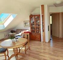 Schöne 4 Zimmer Dachwohnung u Carport - Herdwangen-Schönach