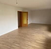 4 Zimmer Wohnung, 117m2, großer Balkon, 63073 OF-Bieber - Offenbach am Main