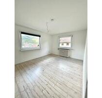 Tolle & Helle Frisch renovierte 4 Zimmer Wohnung mit 78qm - Schönau im Schwarzwald
