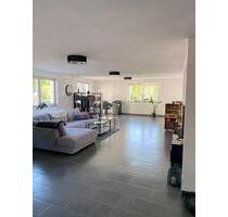 exklusive 3 Zimmer Wohnung - 850,00 EUR Kaltmiete, ca.  130,00 m² in Neustadt (Wied) (PLZ: 53577) Hombach