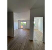 MODERNES WOHNEN IM GRÜNEN - 3 Zimmer mit EBK & Balkon - Chemnitz Klaffenbach