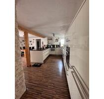 3 Zimmer Wohnung ab 15.09.25 - 1.006,00 EUR Kaltmiete, ca.  87,00 m² in Schillingsfürst (PLZ: 91583)