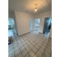 Helle 3 Zimmer Wohnung im gepflegten MFH 77 qm Sackgassenlage - Witten Annen