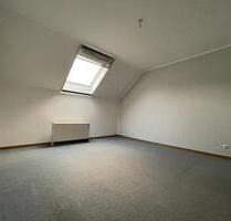 3 Zimmer Dachgeschoss (2. Etage) in Essen Kray Steele
