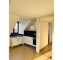 2-Zimmer Wohnung mit Einbauküche und Tiefgaragenstellplatz - Stuttgart Stuttgart-Nord