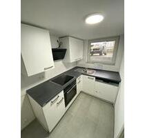 VOLL MÖBLIERTE 1,5-Zimmer Souterrain Wohnung Ostfildern-Nellingen