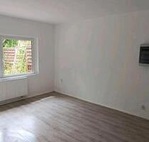 Schöne Große 3-4 Zimmer Wohnung mit Garten und Terrasse - Ovelgönne