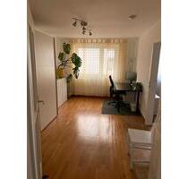 3 Zimmer Wohnung (Str West), perfekte Lage, 830€ kalt (befristet) - Stuttgart Stuttgart-West