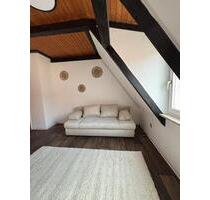 Frisch renovierte 1,5 Zimmer Wohnung in Stuttgart Ost - Magstadt