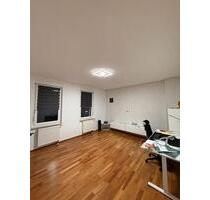 3 Zimmer Wohnung zentral in HN mit balkon ins Grüne - Heilbronn Kernstadt