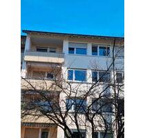 Vermietet wird eine schöne renovierte 3 Zimmer Wohnung in Singen - Singen (Hohentwiel)