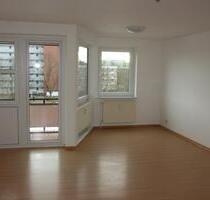3 Zimmer Etagenwohnung mit Loggia und Garage in ruhiger Lage - Meine