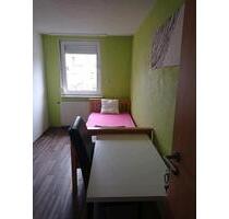 1 WG Zimmer in Tuttlingen - 400,00 EUR Kaltmiete, in Tuttlingen (PLZ: 78532)