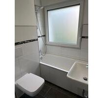 51 qm, EG, komplett renoviert, 2 Zimmer + Bad, einzugsberet - Hamm Daberg
