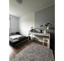 Helles Zimmer in Charlottenburg, Altbau, Frauen-WG - Berlin Marzahn-Hellersdorf