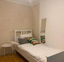 WG Zimmer mit dem Balkon 50858 - 375,00&nbsp;EUR Kaltmiete, ca.&nbsp; 95,00&nbsp;m&sup2; in Köln (PLZ: 50858) Lindenthal