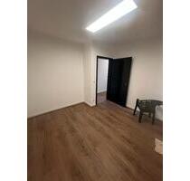 4 Zimmer Wohnung - 1.200,00 EUR Kaltmiete, ca.  83,00 m² in Burghausen (PLZ: 84489)