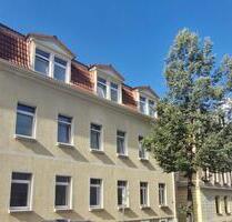 2 Zimmer Dachgeschoss Wohnung zu vermieten! - Wilkau-Haßlau